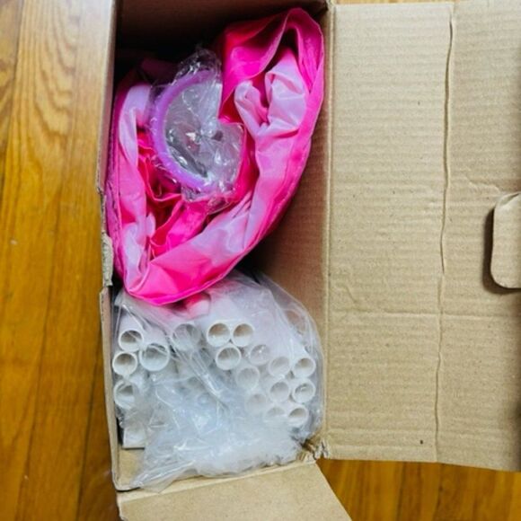 Sanrio Hello Kitty Bed Tent Twin Bed Pink w/ Bonus Flashlight Fits most twin bed - Picture 5 of 5